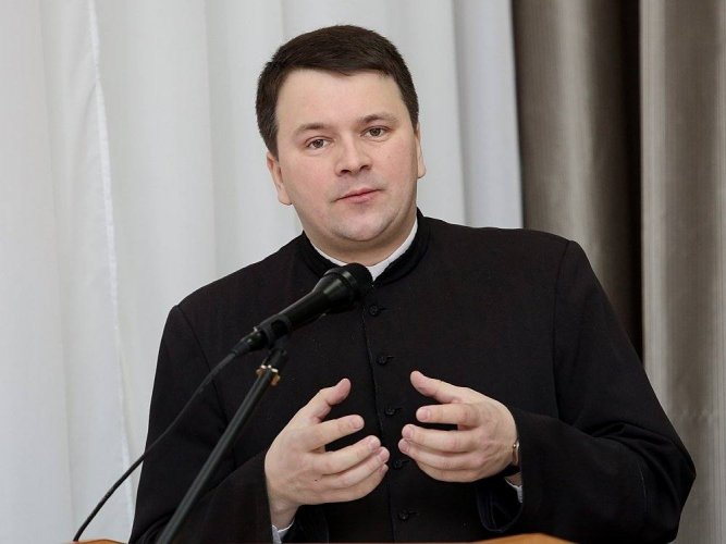 ксендз Виталий Добролович, директор религиозной миссии «Благотворительное католическое общество «Каритас» 