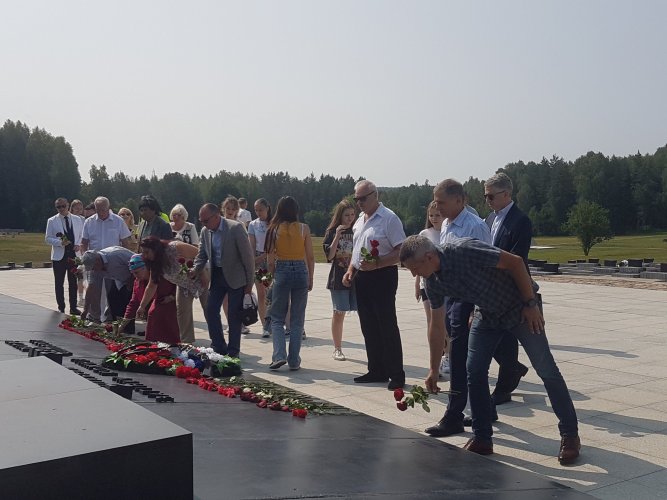 ВЫЕЗДНОЕ ЗАСЕДАНИЕ КОНСУЛЬТАТИВНОГО МЕЖЭТНИЧЕСКОГО СОВЕТА ПРИ УПОЛНОМОЧЕННОМ ПО ДЕЛАМ РЕЛИГИЙ И НАЦИОНАЛЬНОСТЕЙ 5 июля 2023 г. - фото 9