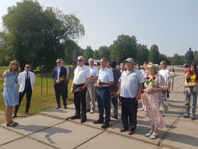 ВЫЕЗДНОЕ ЗАСЕДАНИЕ КОНСУЛЬТАТИВНОГО МЕЖЭТНИЧЕСКОГО СОВЕТА ПРИ УПОЛНОМОЧЕННОМ ПО ДЕЛАМ РЕЛИГИЙ И НАЦИОНАЛЬНОСТЕЙ 5 июля 2023 г. - фото 5