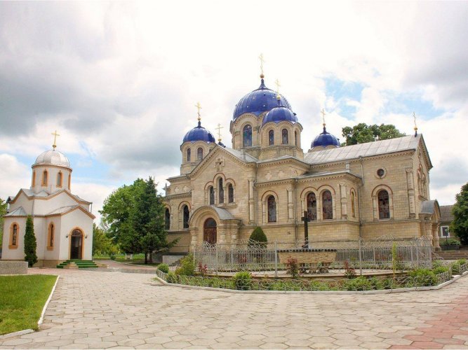 ЭКСКУРСИЯ В НОВО-НЯМЕЦКИЙ МОНАСТЫРЬ (ПРИДНЕСТРОВЬЕ) .