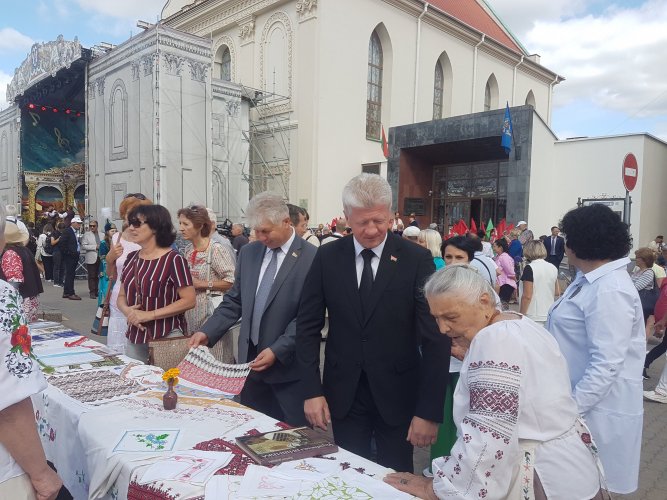 ТОРЖЕСТВЕННОЕ ОТКРЫТИЕ XIV РЕСПУБЛИКАНСКОГО ФЕСТИВАЛЯ НАЦИОНАЛЬНЫХ КУЛЬТУР 9 сентября 2023 г. - фото 18