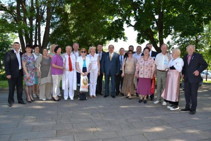 Члены Консультативного межэтнического совета при Уполномоченном по делам религий и национальностей на Х Республиканском фестивале искусств, г.Гродно, 6 – 7  июня 2014 г.